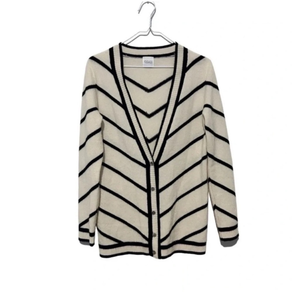 MADELEINE THOMPSON Cream and Black Chevron V-Neck Cardigan